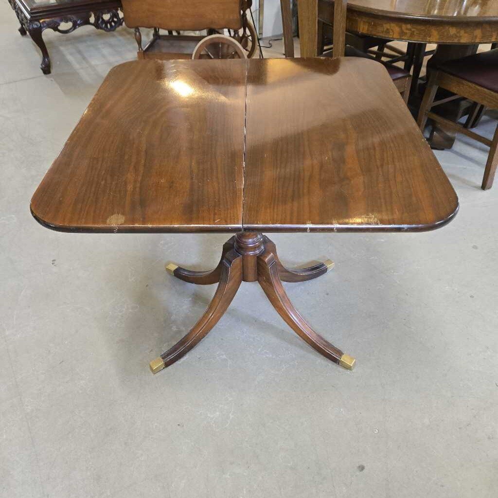 FLIP TOP CARD TABLE