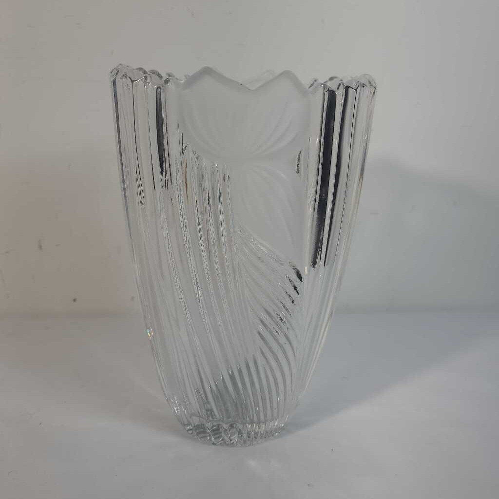 VTG ANNA HUTTE CRYSTAL VASE