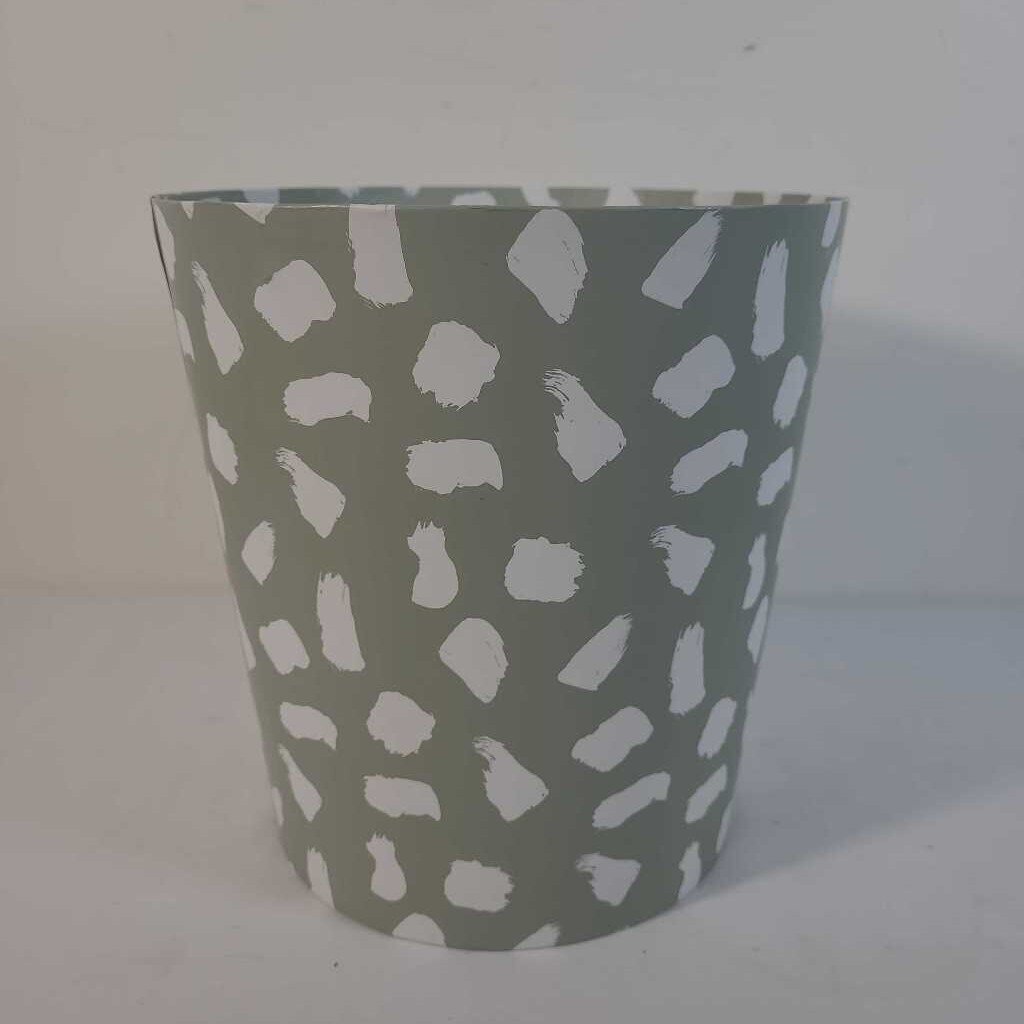 GREEN & WHITE WASTE BASKET