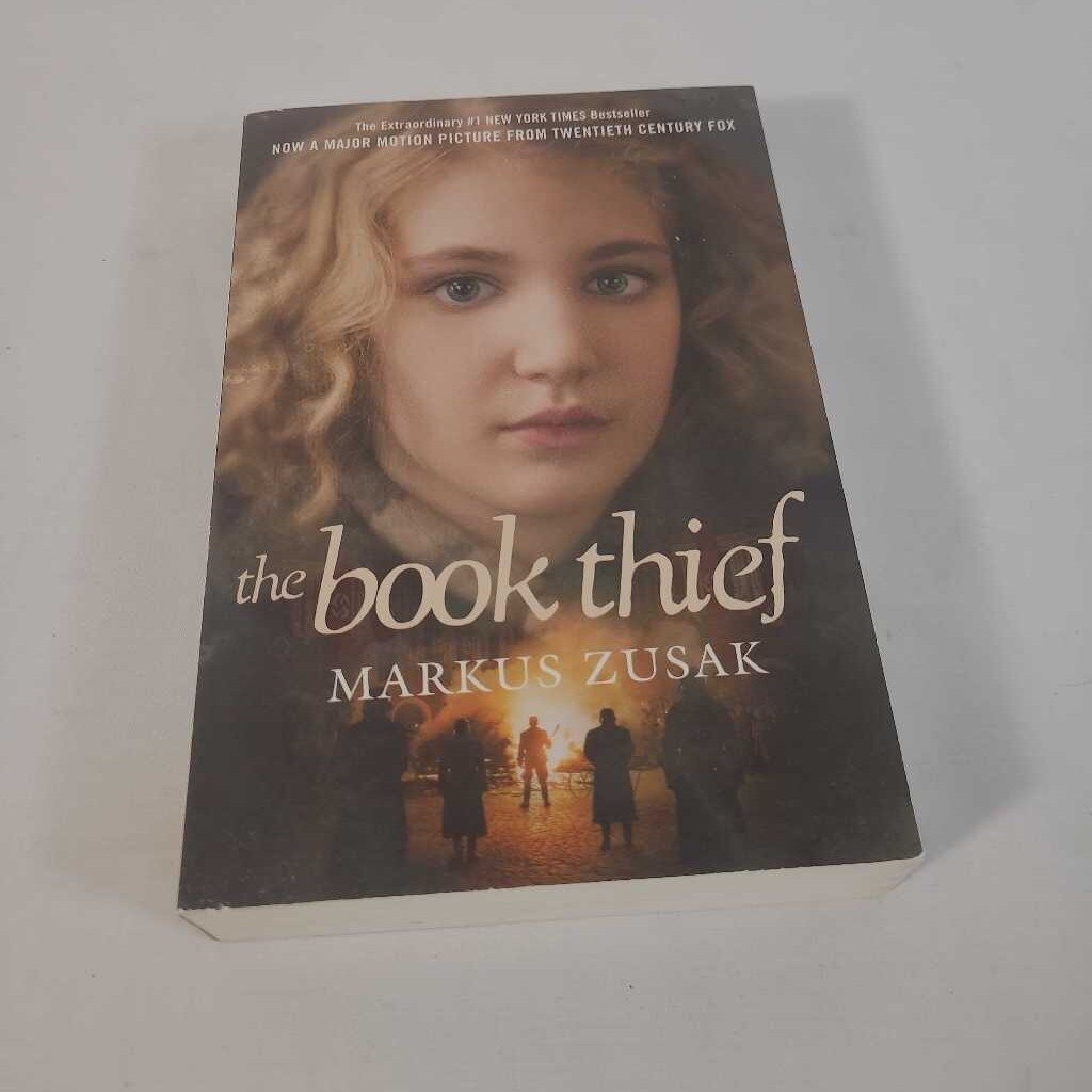THE BOOK THIEF - MARKUS ZUSAK