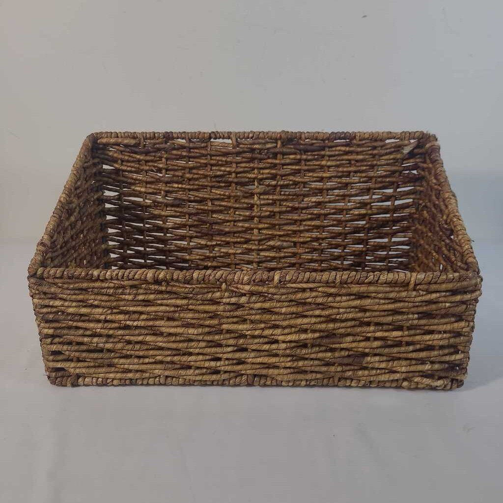 RECTANGULAR BASKET