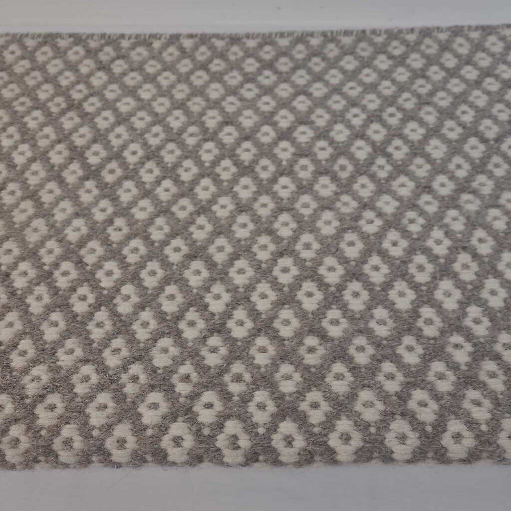 GREY & CREAM WOOL MAT