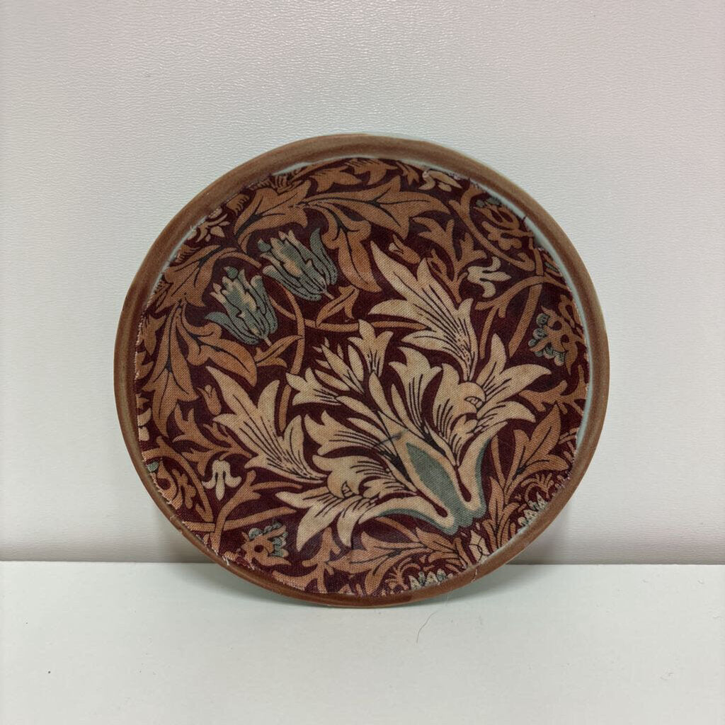BB "Tea for One" with tassels and drip plate