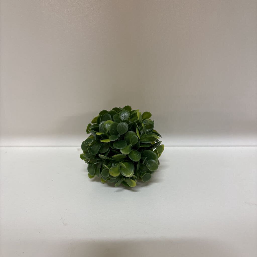 Mini Boxwood Ball