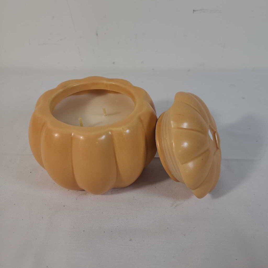 TWO WICK PUMPKIN CANDLE