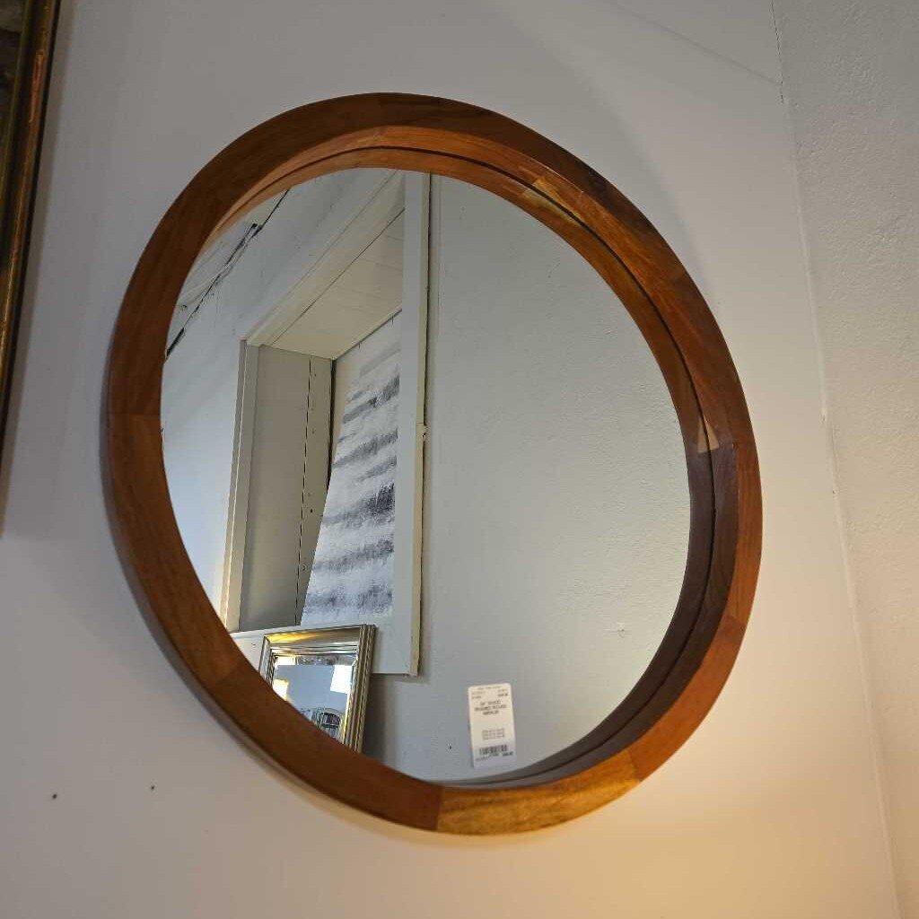 24" WOOD FRAMED ROUND MIRROR