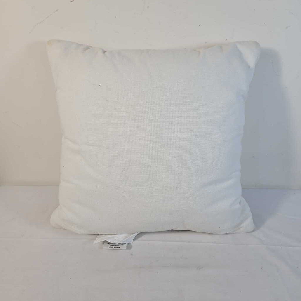 CREAM TEXTURED PILLOW