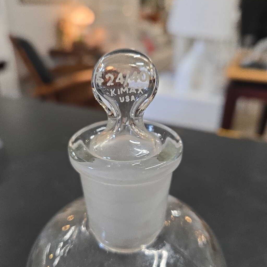 VTG GLASS PYREX BOTTLE W/STOPPER