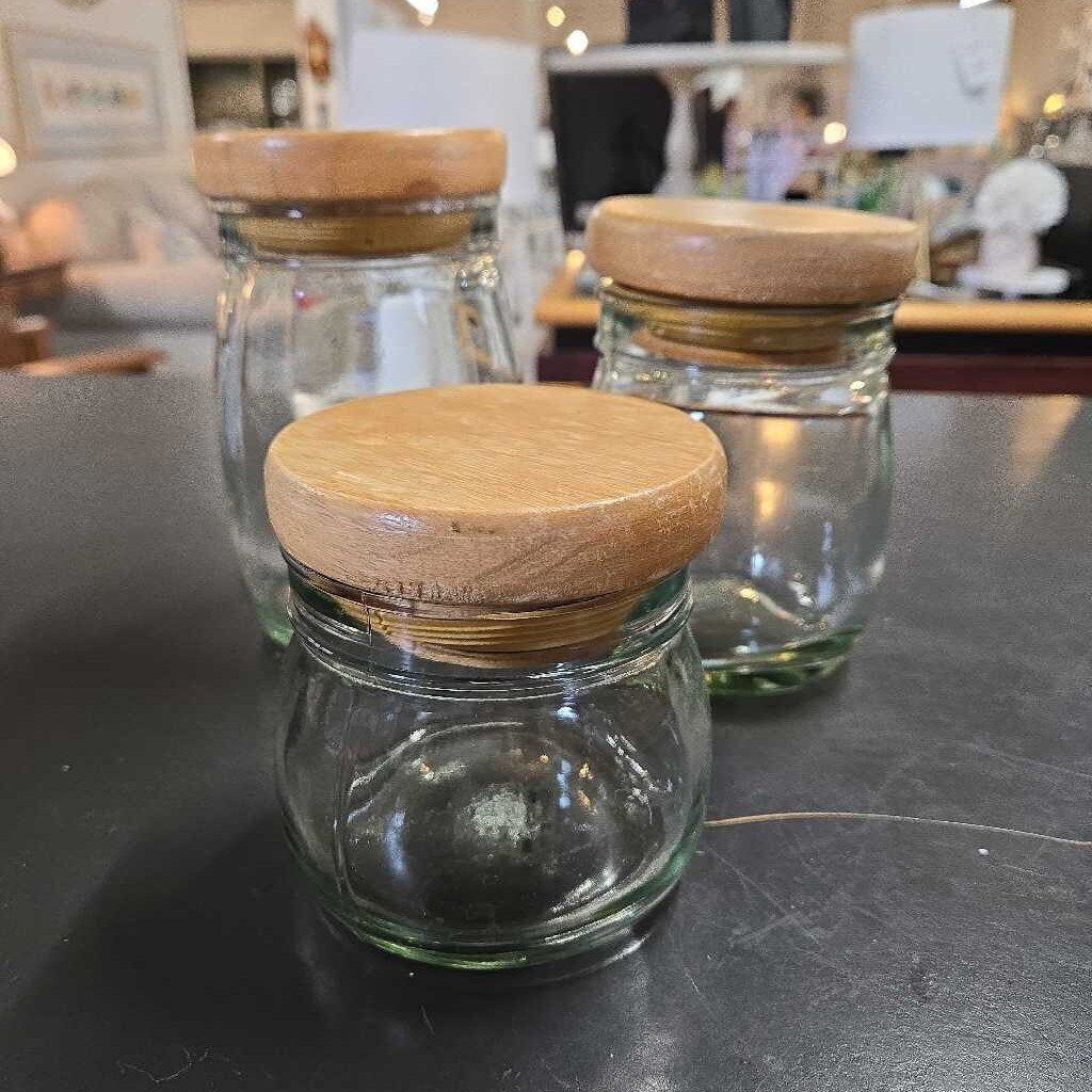S/3 GLASS CANISTERS W/WOODEN LIDS