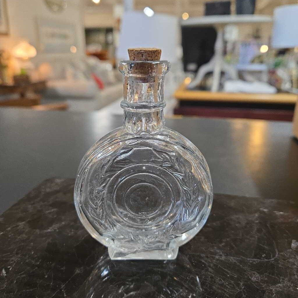 SM GLASS BOTTLE W/CORK STOPPER