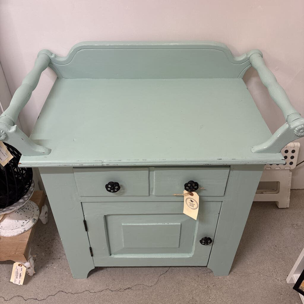 Rustic Vintage Washstand