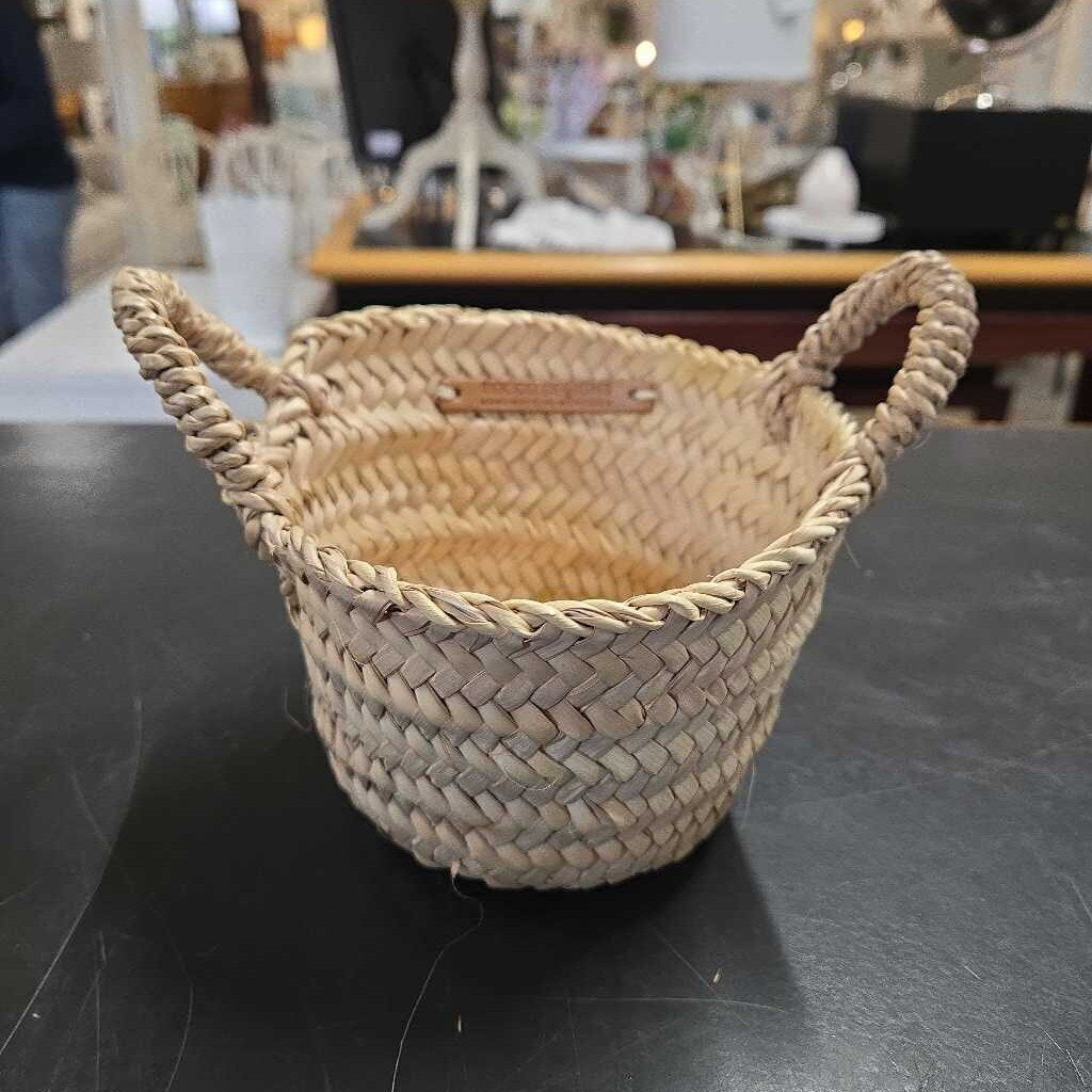 SM HANDLED BASKET