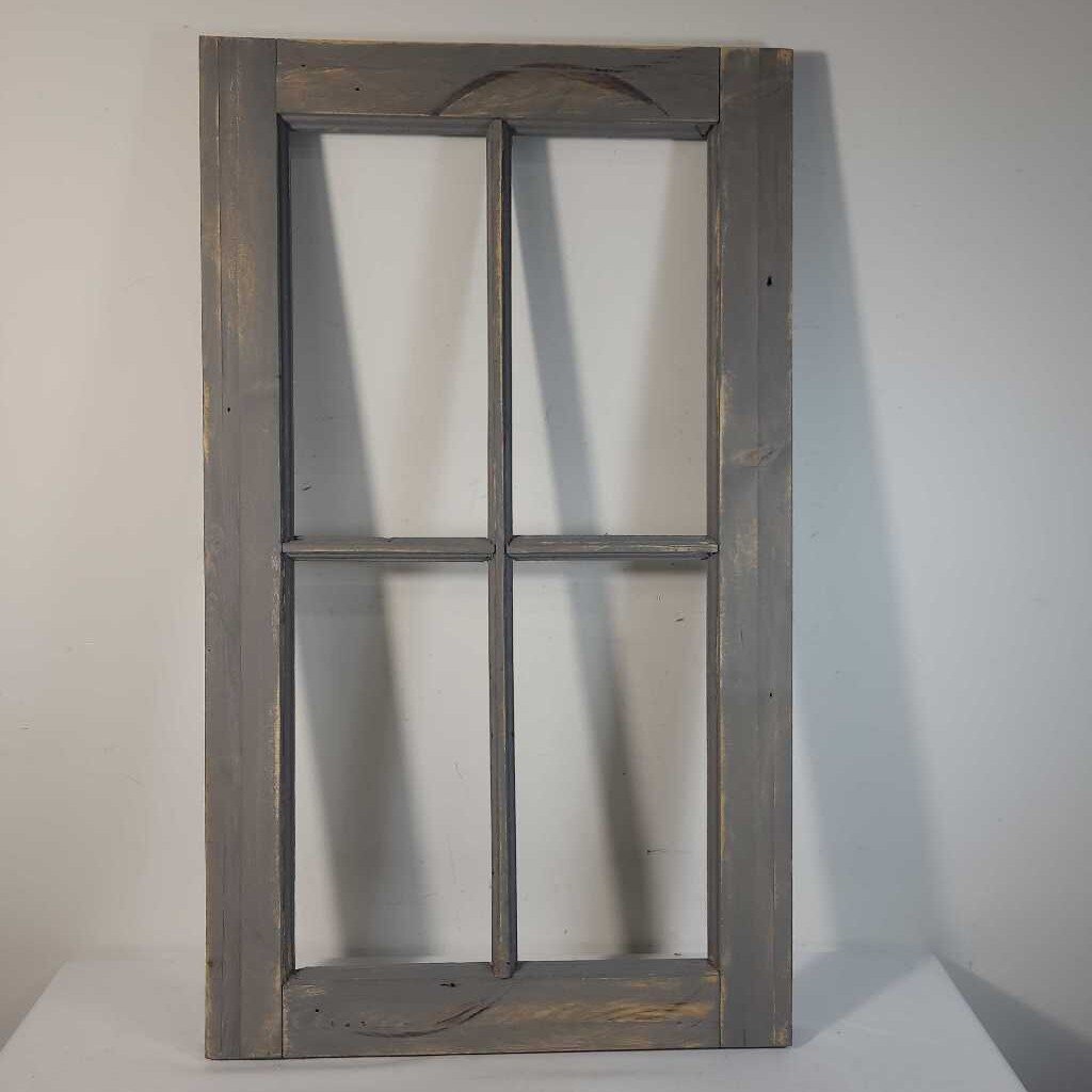 DISTRESSED GREY WOOD WINDOW FRAME