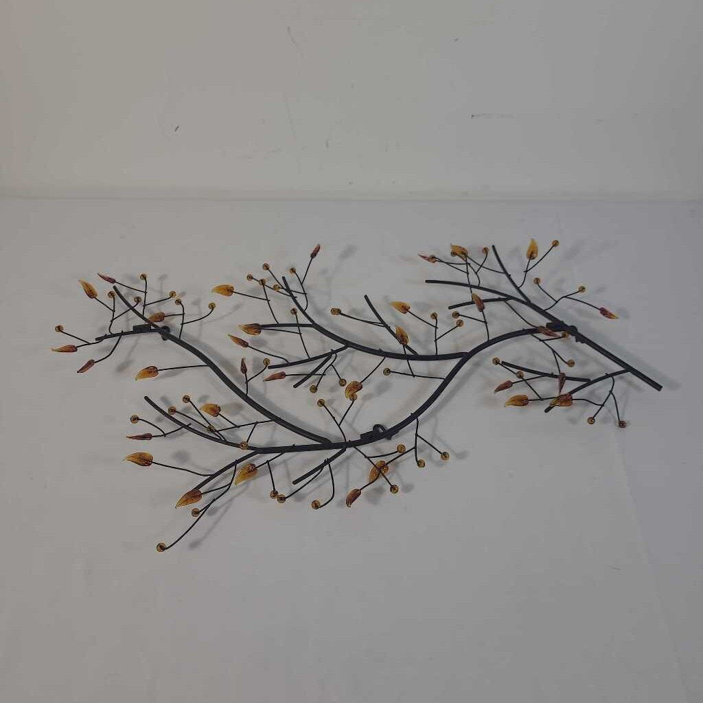 METAL WALL ART W/ AMBER LEAVES