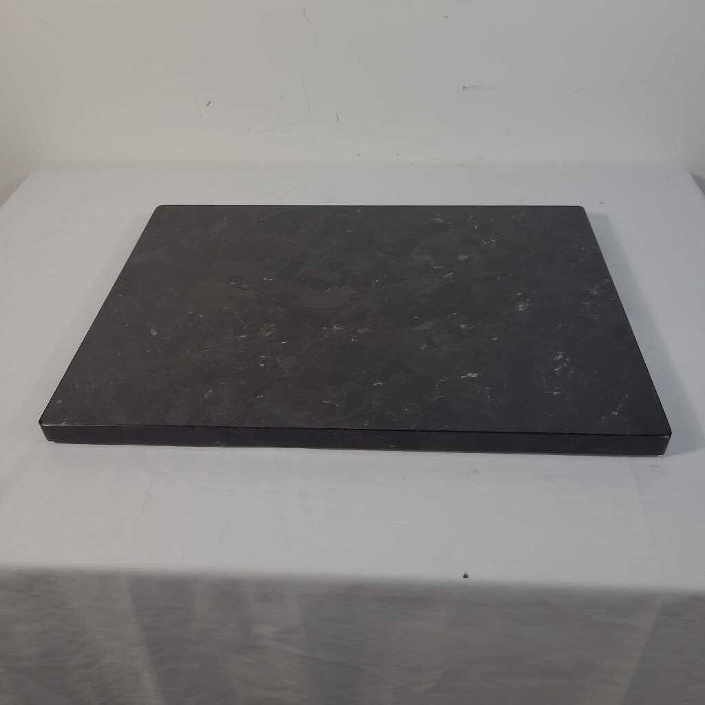 STONE RISER/TRIVET