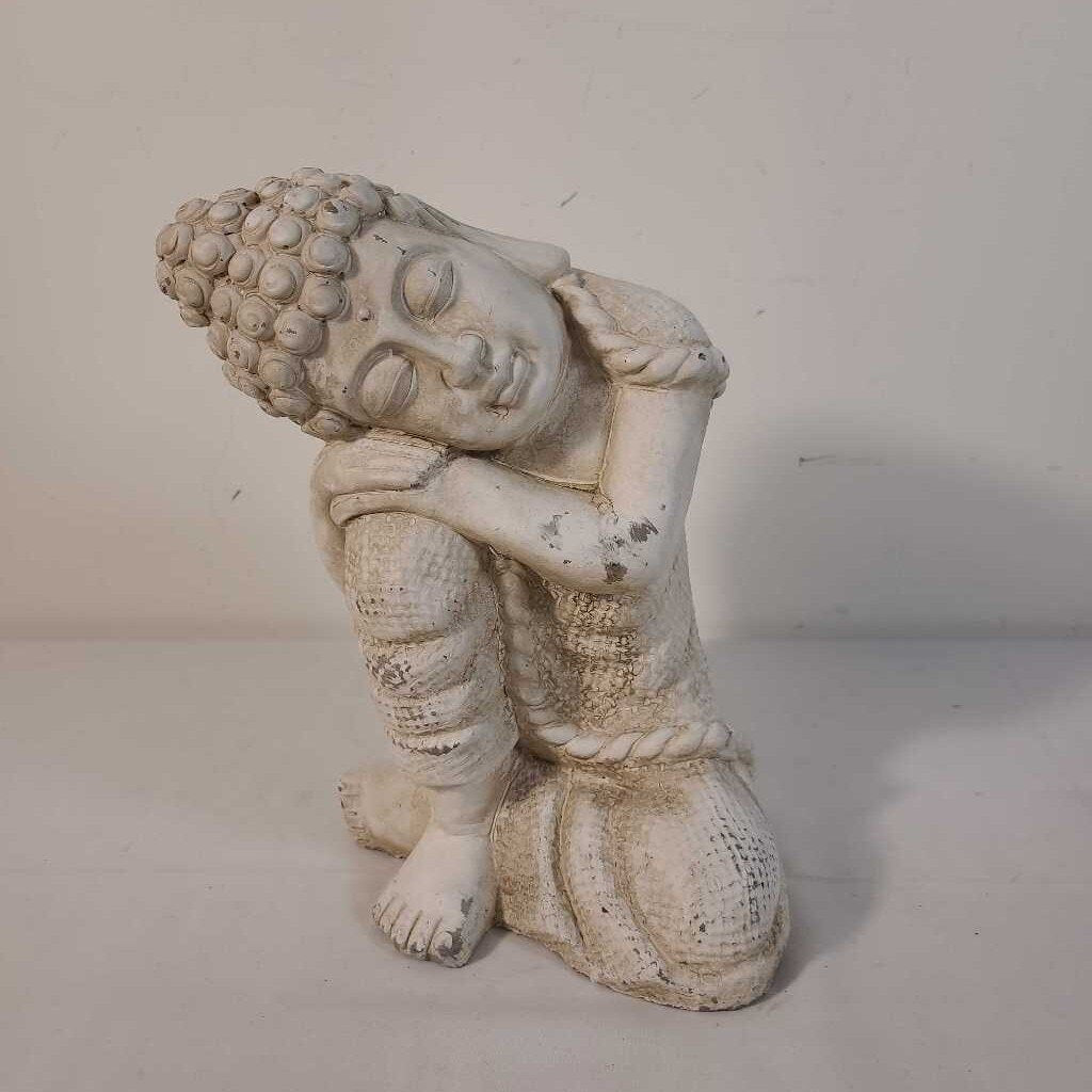 RESTING BUDDHA STATUE