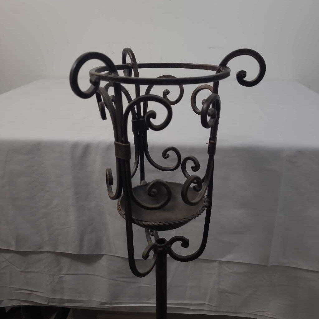 BRONZE FLOOR CANDLE HOLDER