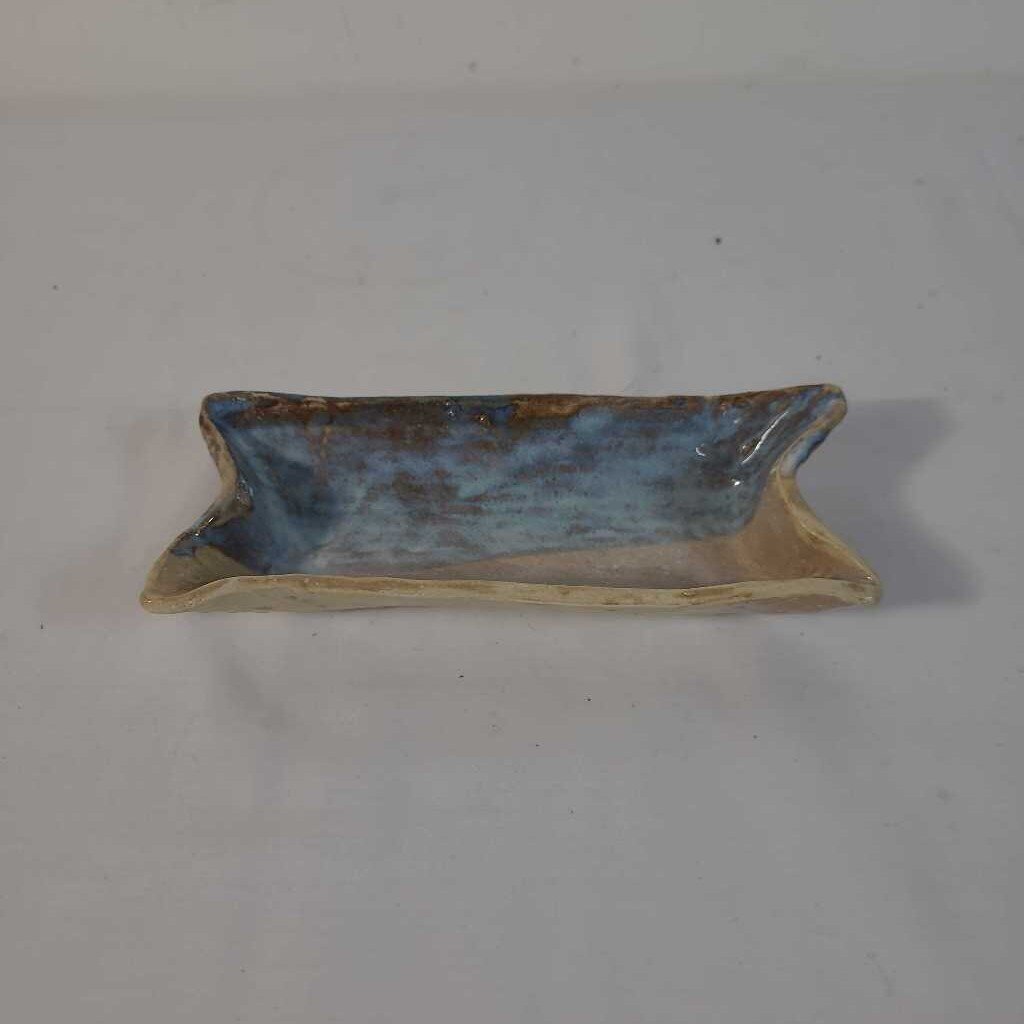 POTTERY TRINKET DISH