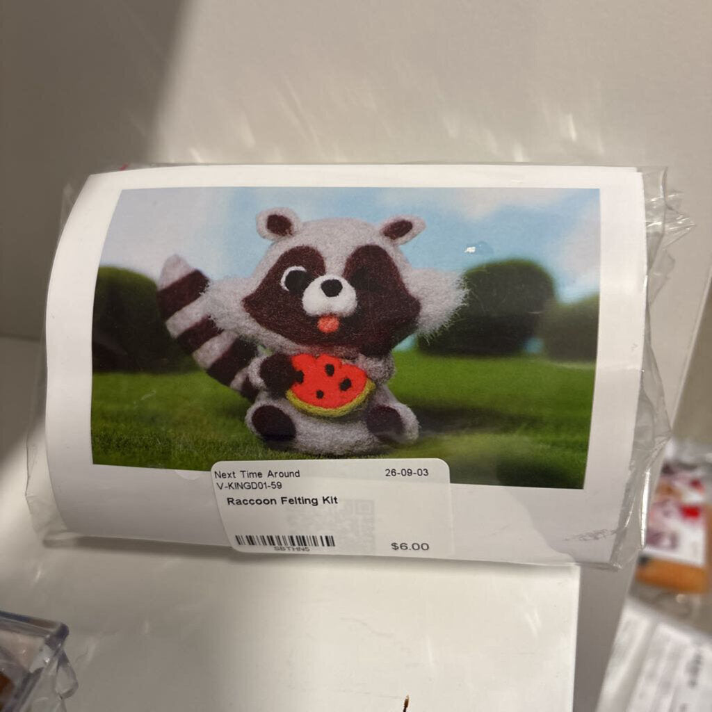 Raccoon Felting Kit