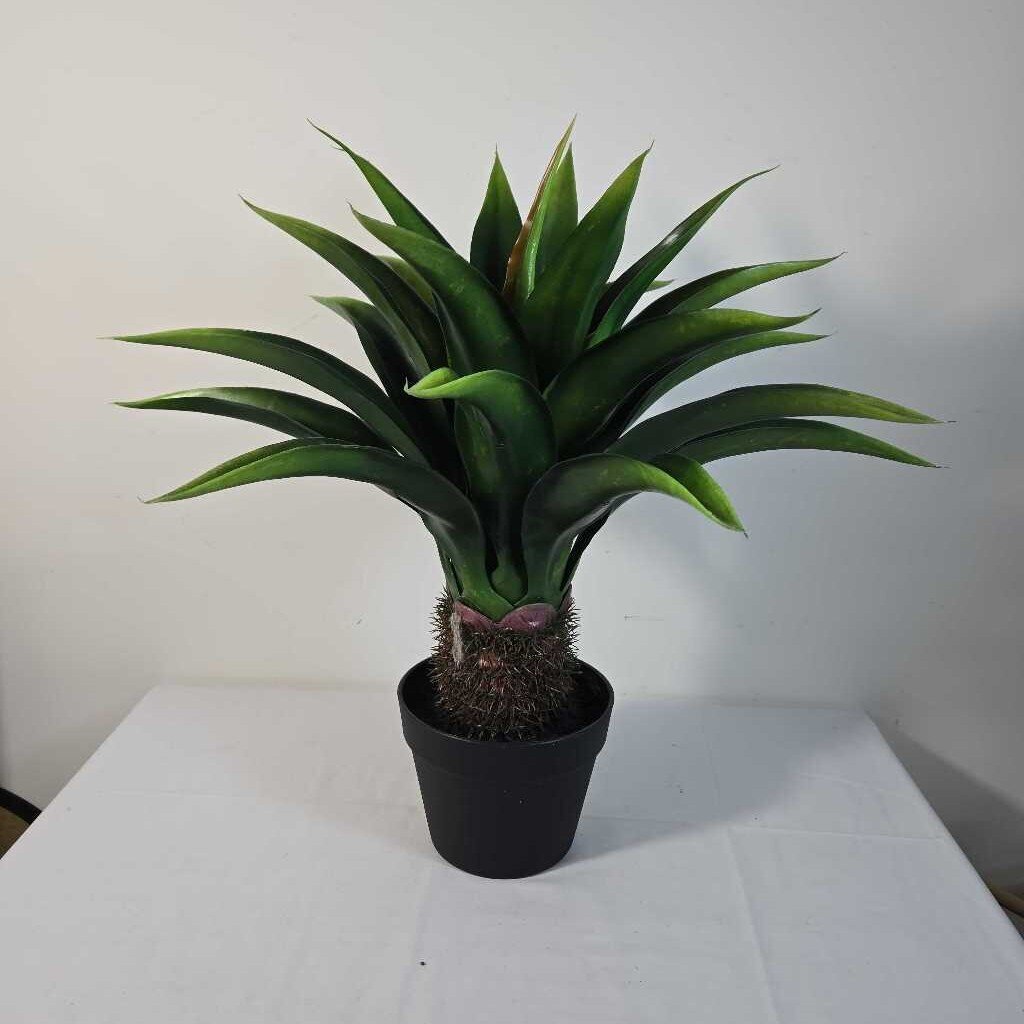 FAUX PLANT IN BLACK POT