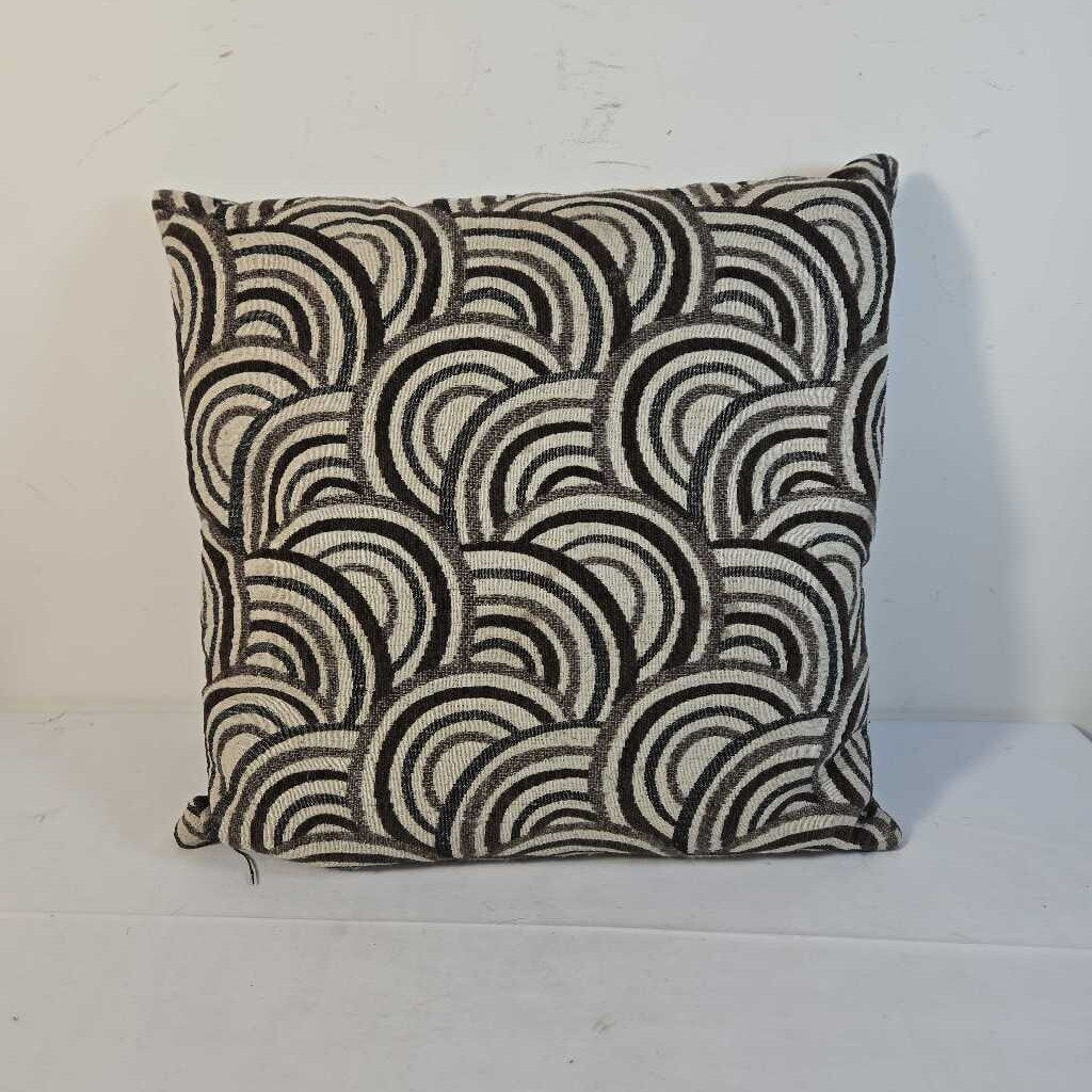 BROWN & GREY SWIRL PILLOW