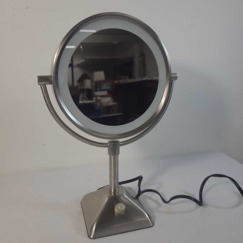 CONAIR LIGHT UP MAKE-UP MIRROR