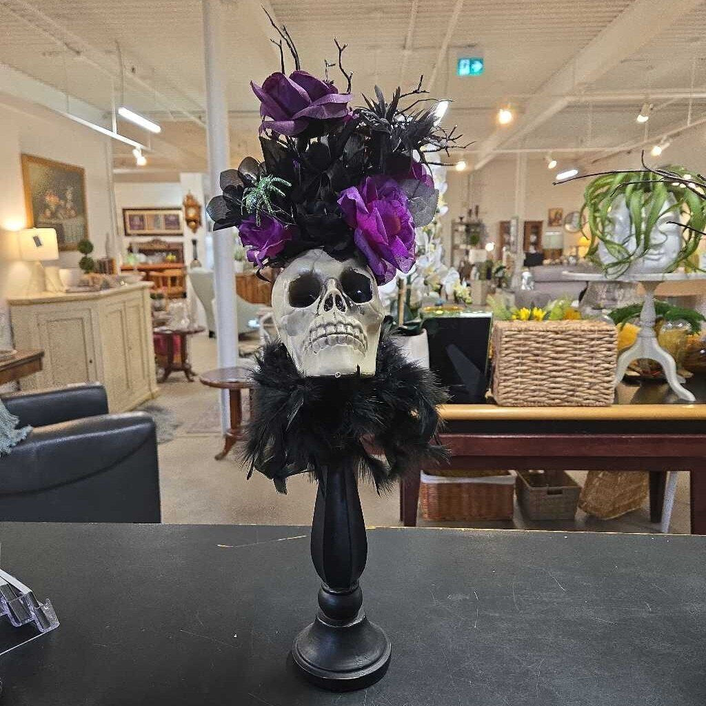 SKULL ON STAND W/PURPLE FLOWERS