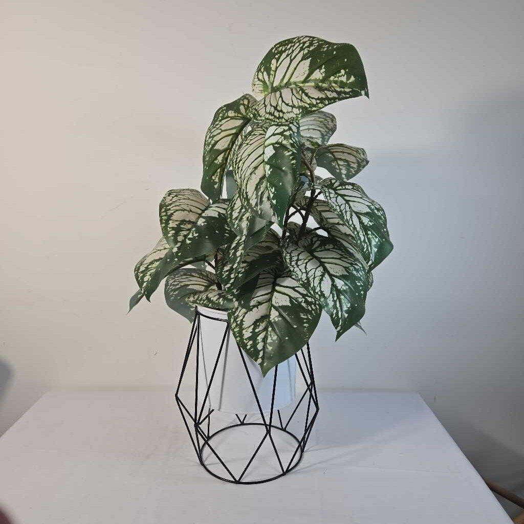 FAUX PLANT IN WHITE POT IN BLACK STAND
