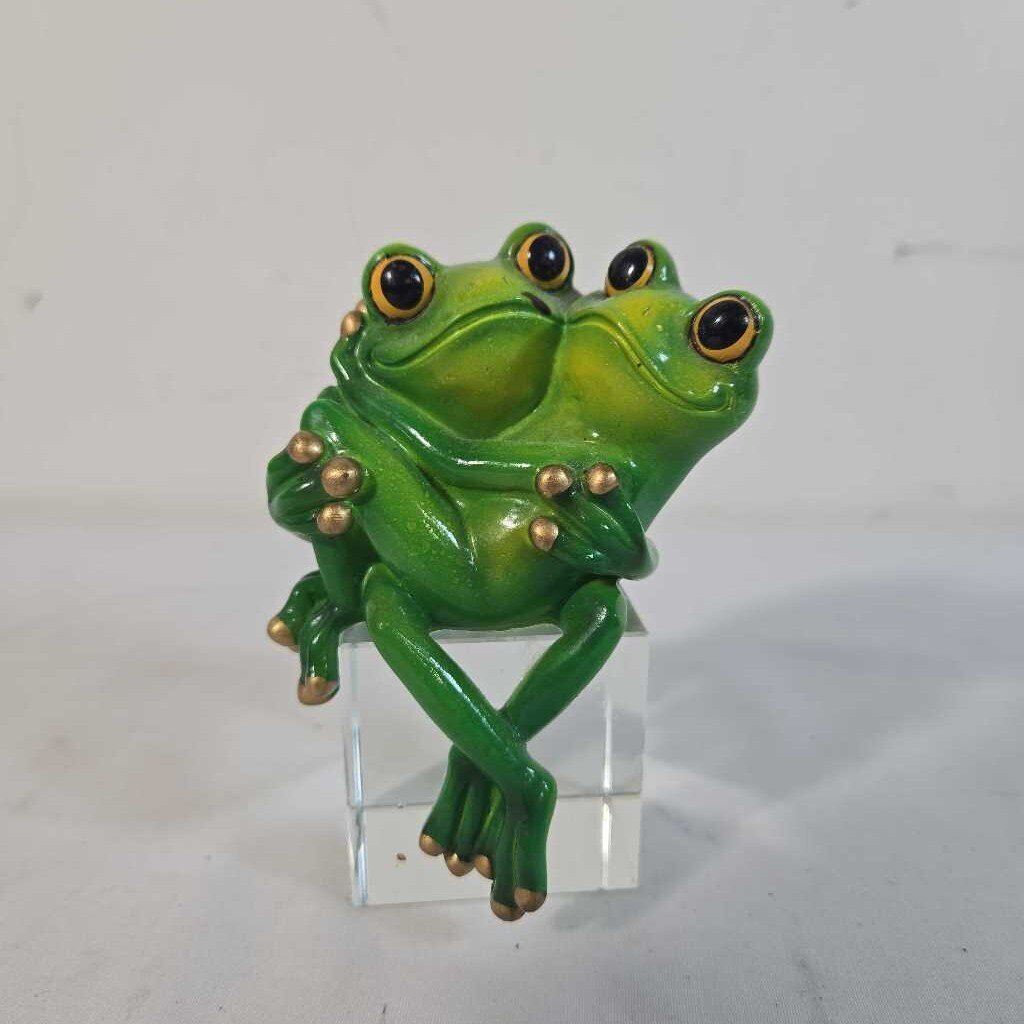 HUGGING FROGS