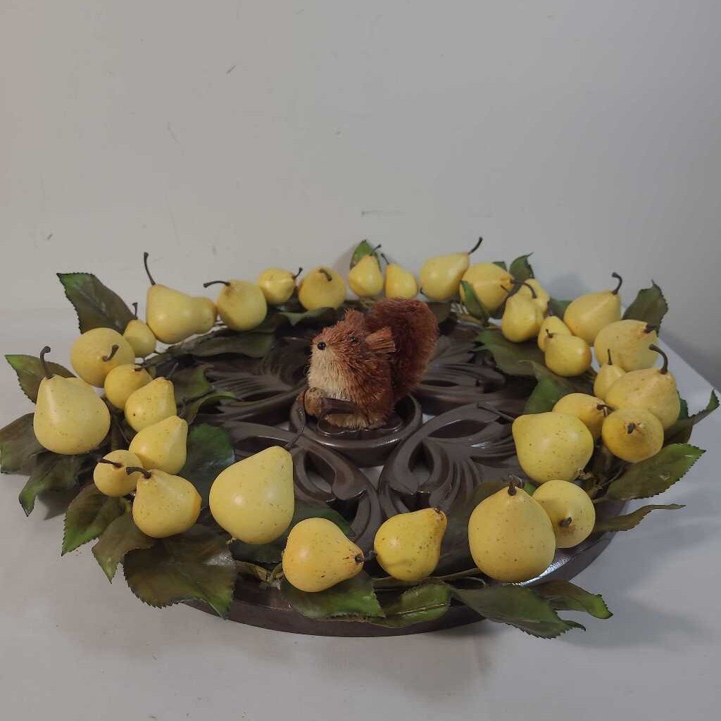 CENTER PIECE W/ PEARS & SQUIRREL