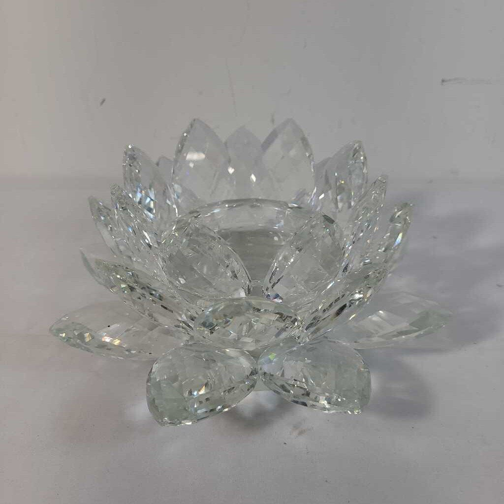 GLASS CRYSTAL FLOWER CANDLE HOLDER