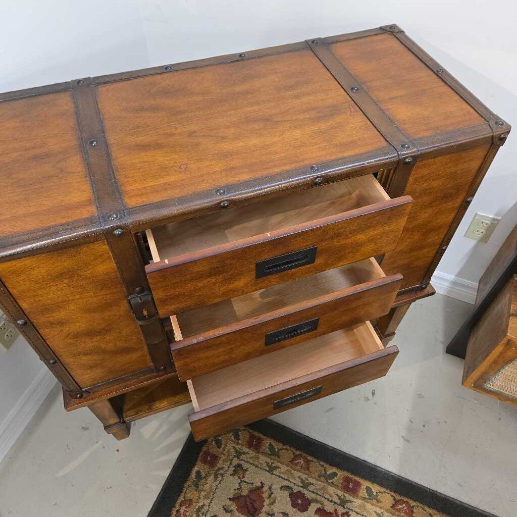 3 DRAWER CHEST