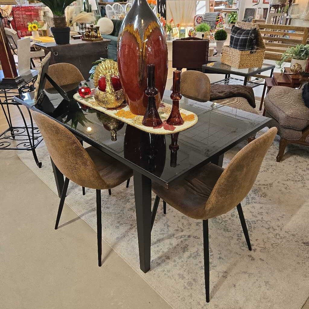 S/4 BROWN FABRIC CHAIRS