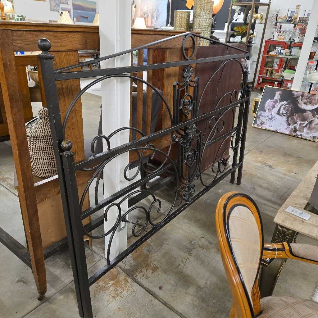 HOUSER KING IRON HEADBOARD & FOOTBOARD