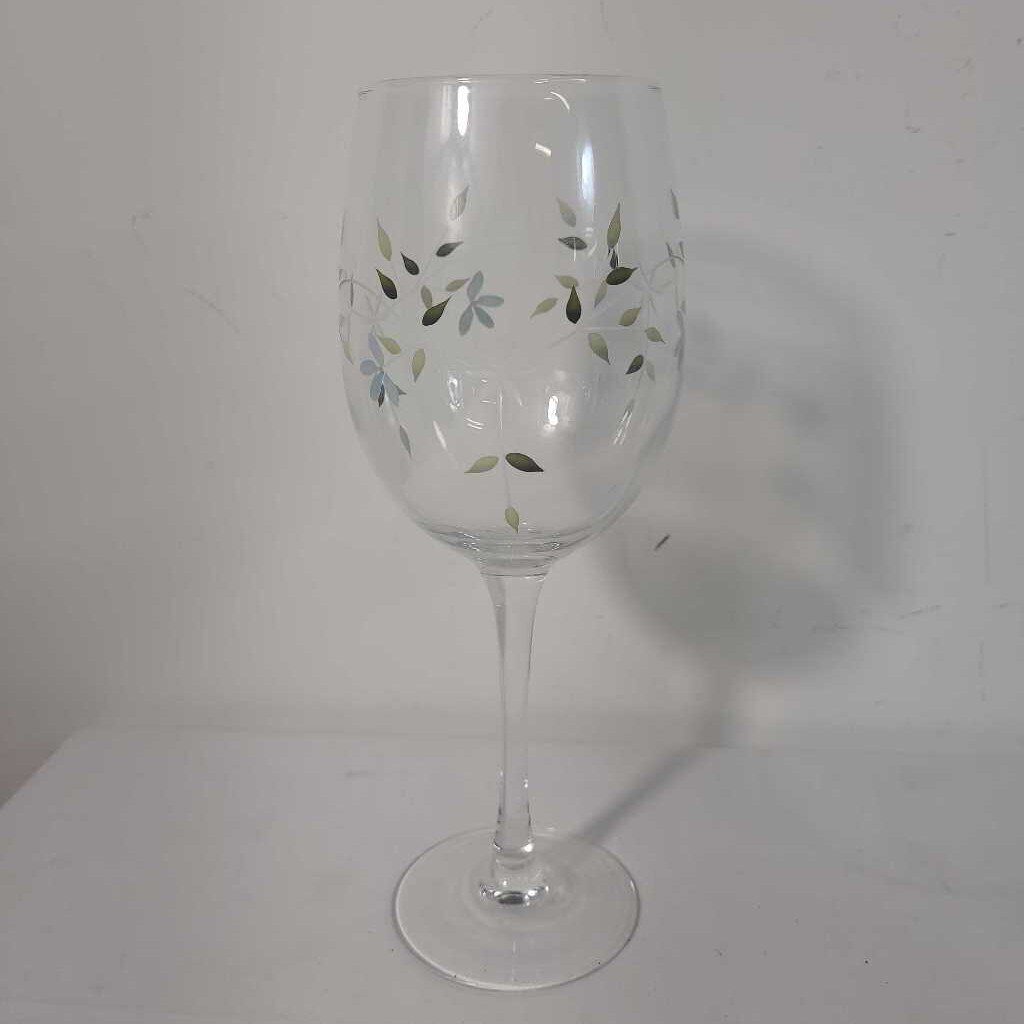S/4 CRYSTAL WINE GLASSES