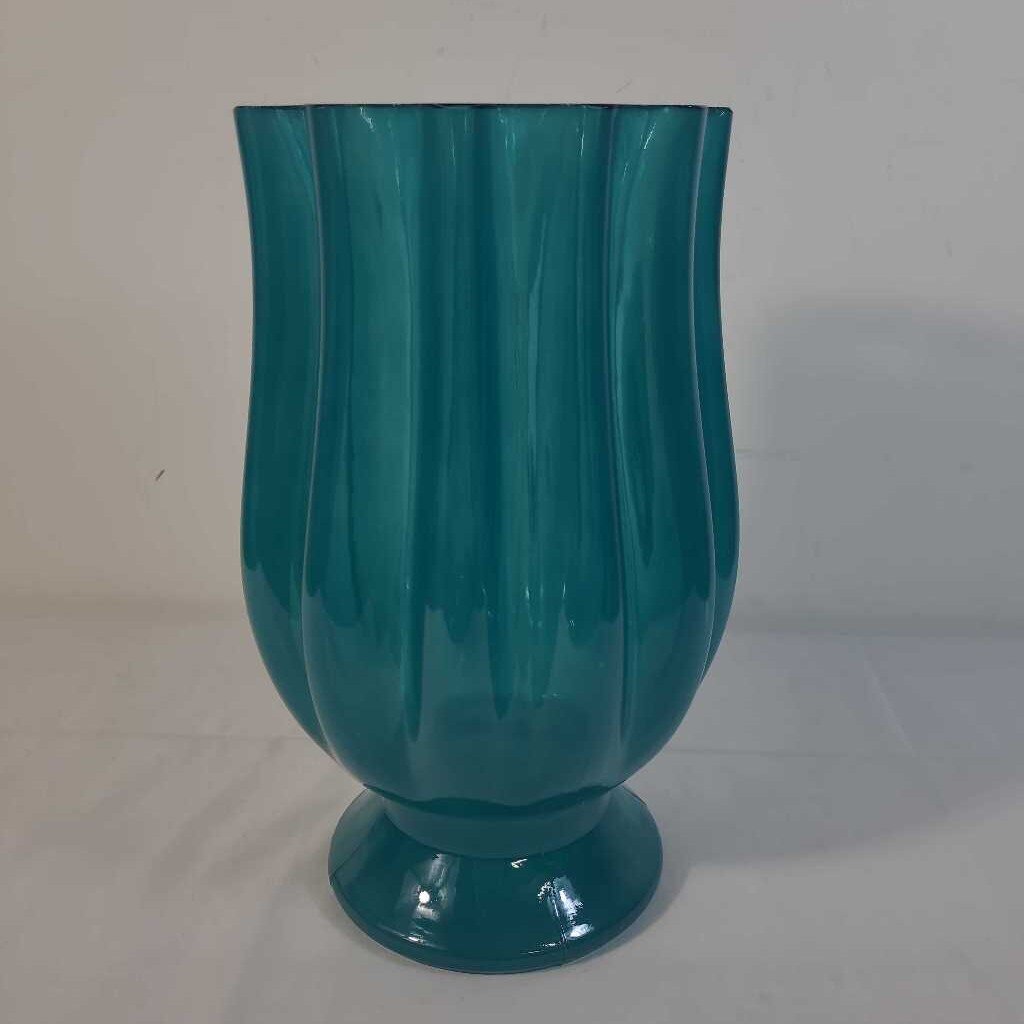 TALL BLUE GLASS RUFFLE VASE