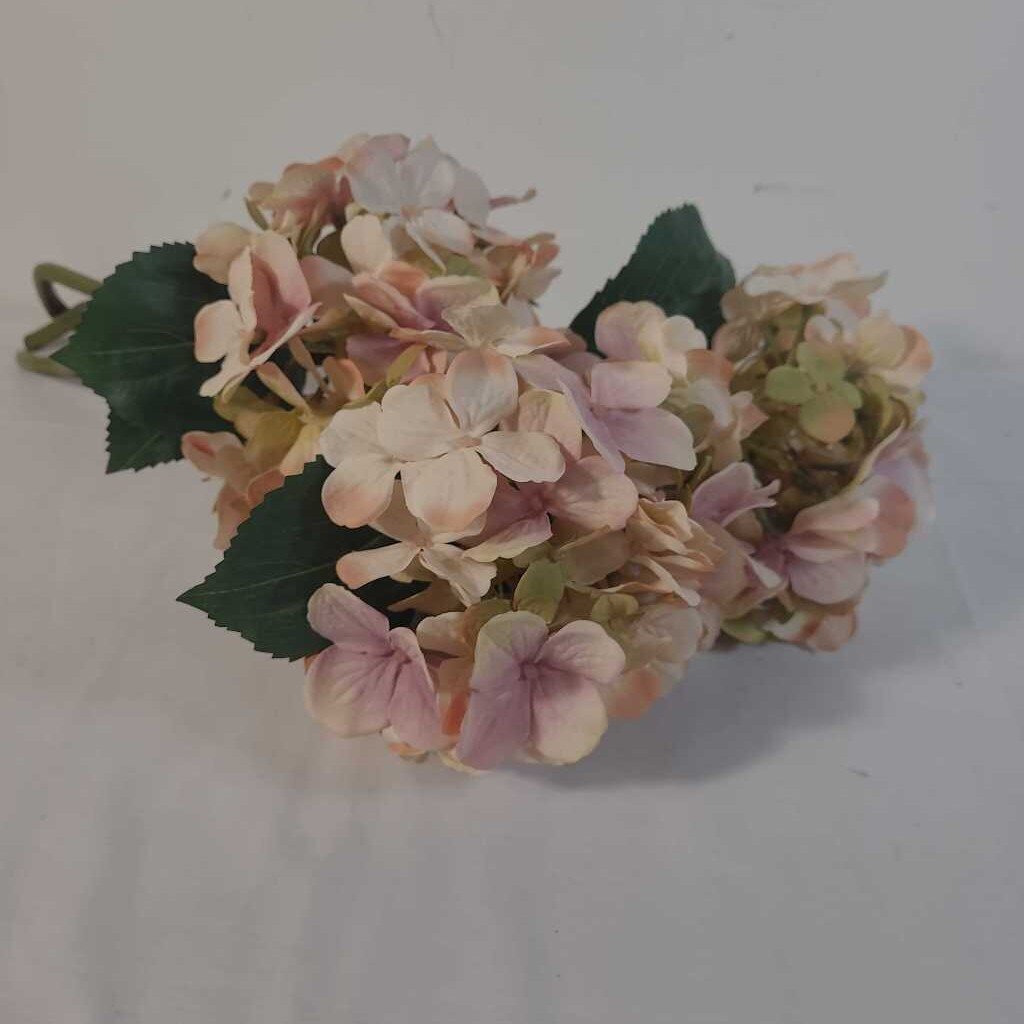 BUNCH OF PINK HYDRANGEAS