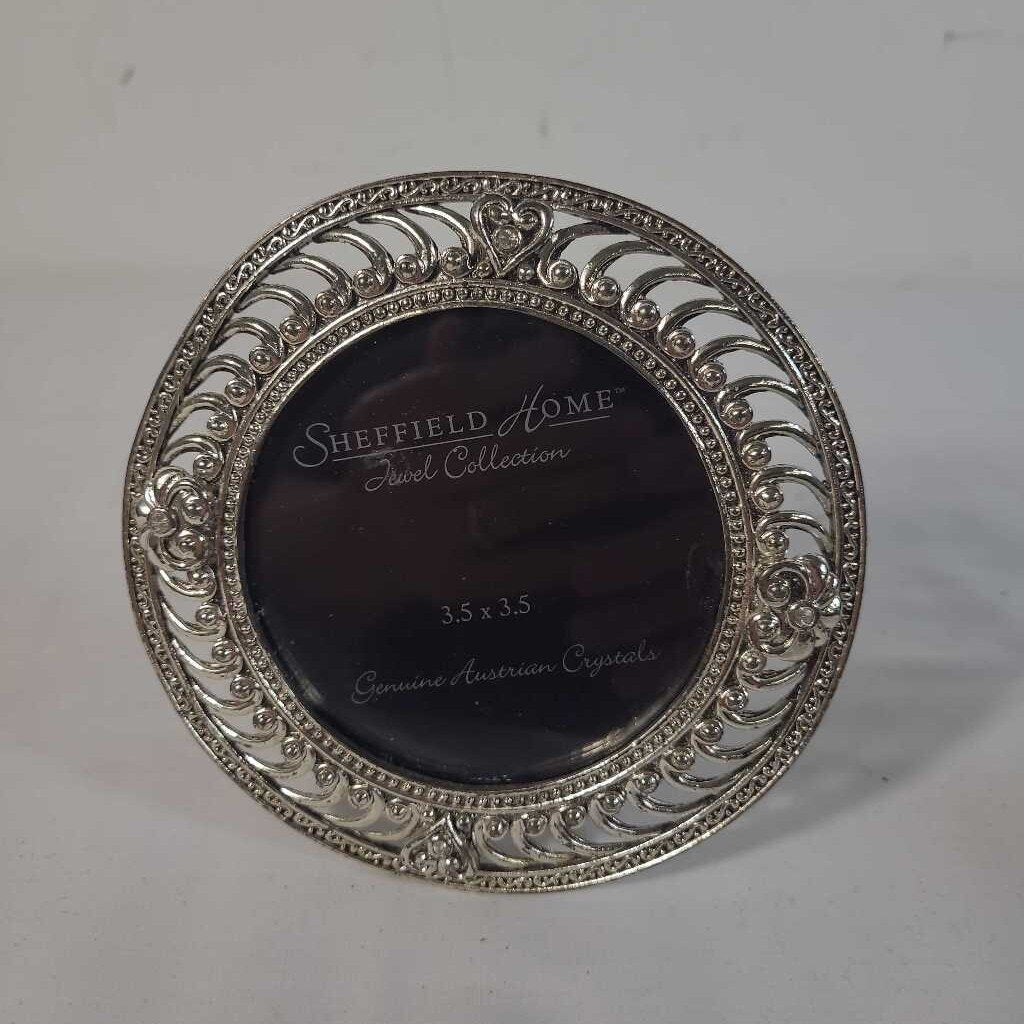 SM ROUND SILVER PICTURE FRAME