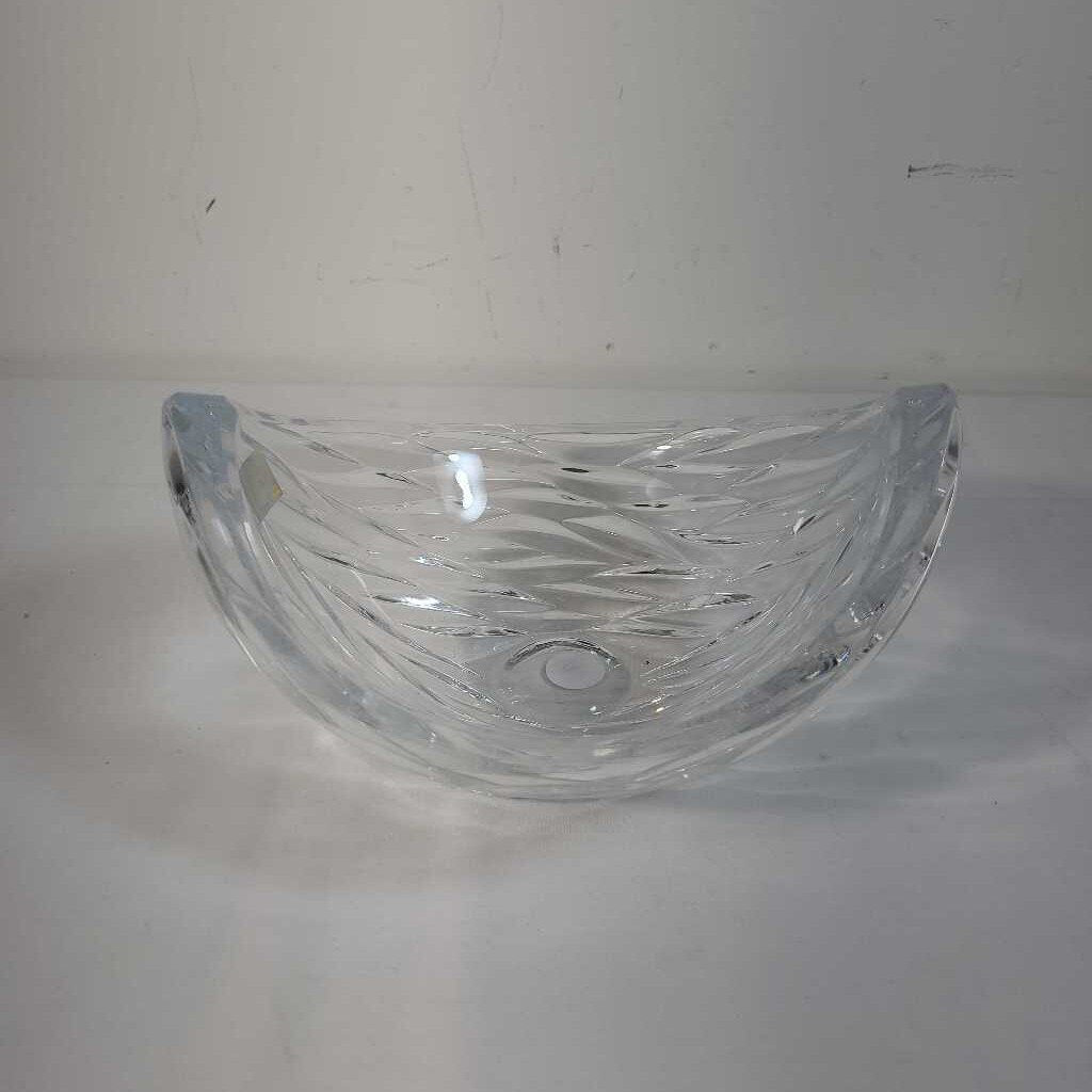 MIKASA CRYSTAL MELON SHAPE BOWL
