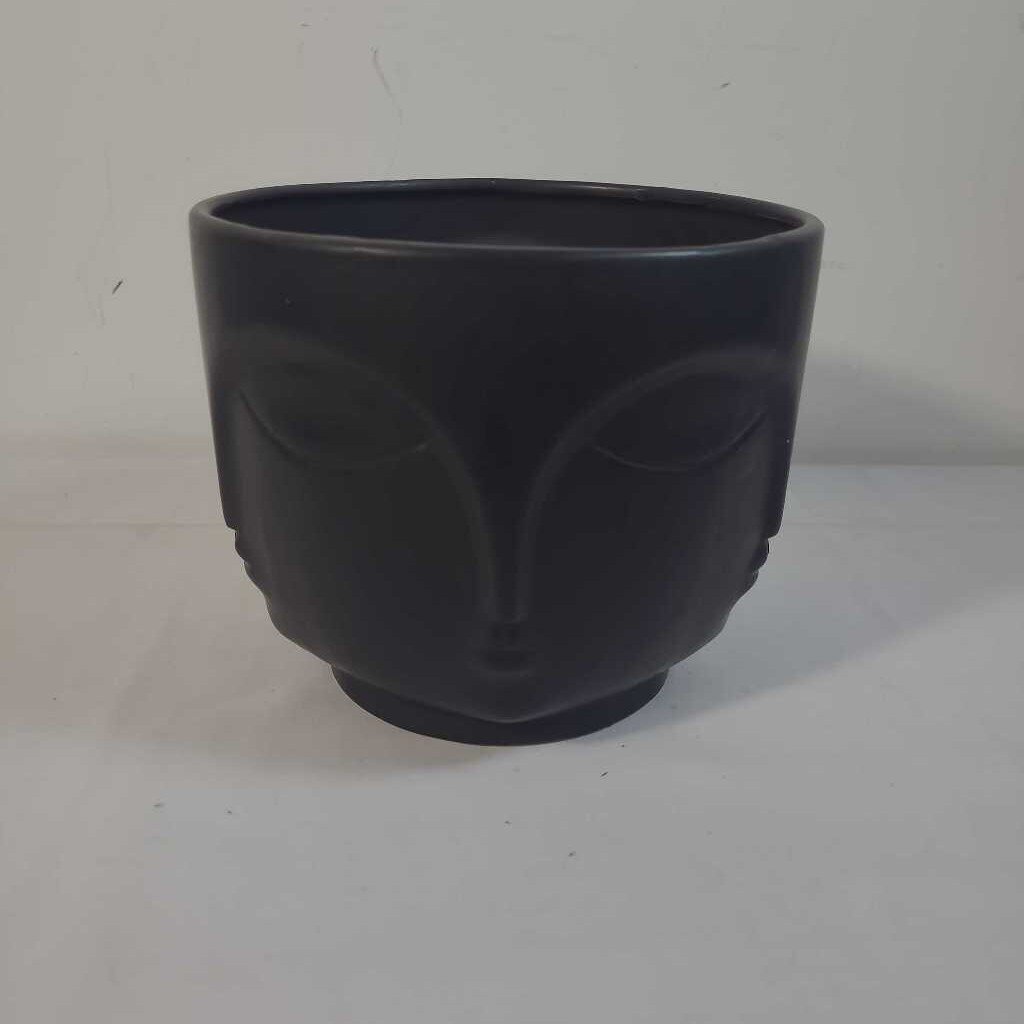 6.5" BLACK FACE POT