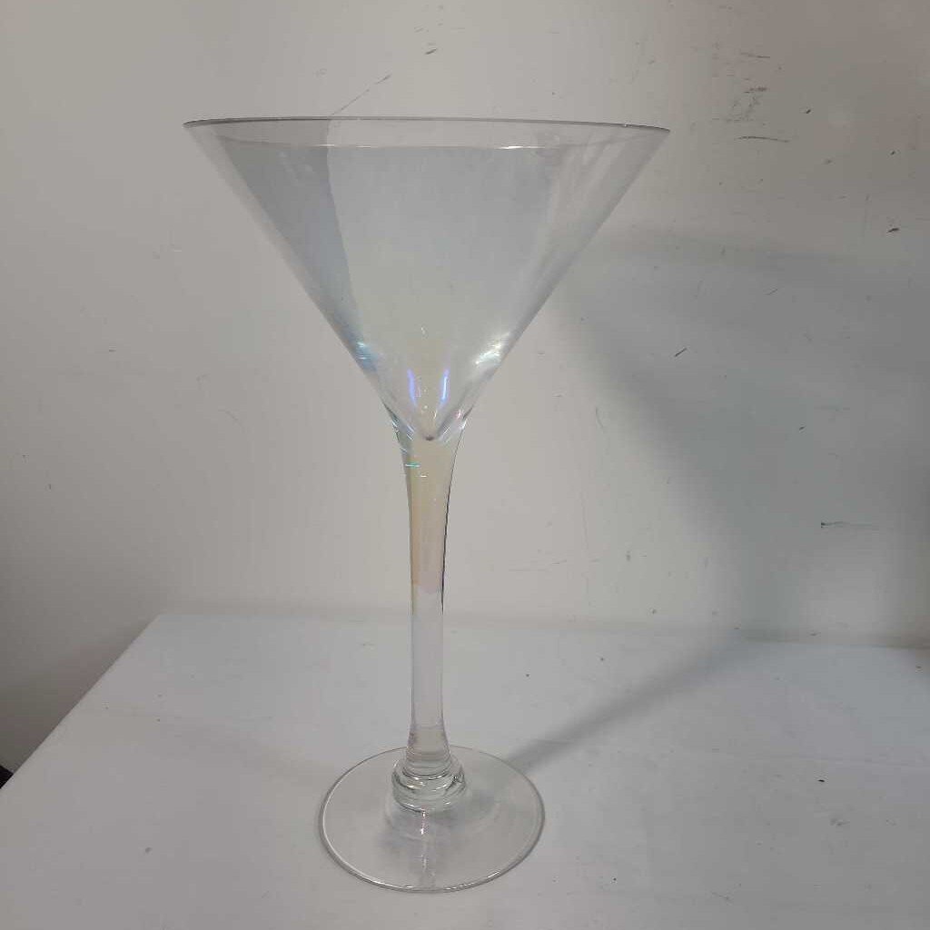 OPALESCENT OVERSIZED MARTINI GLASS