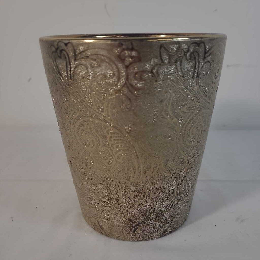 GOLD POT