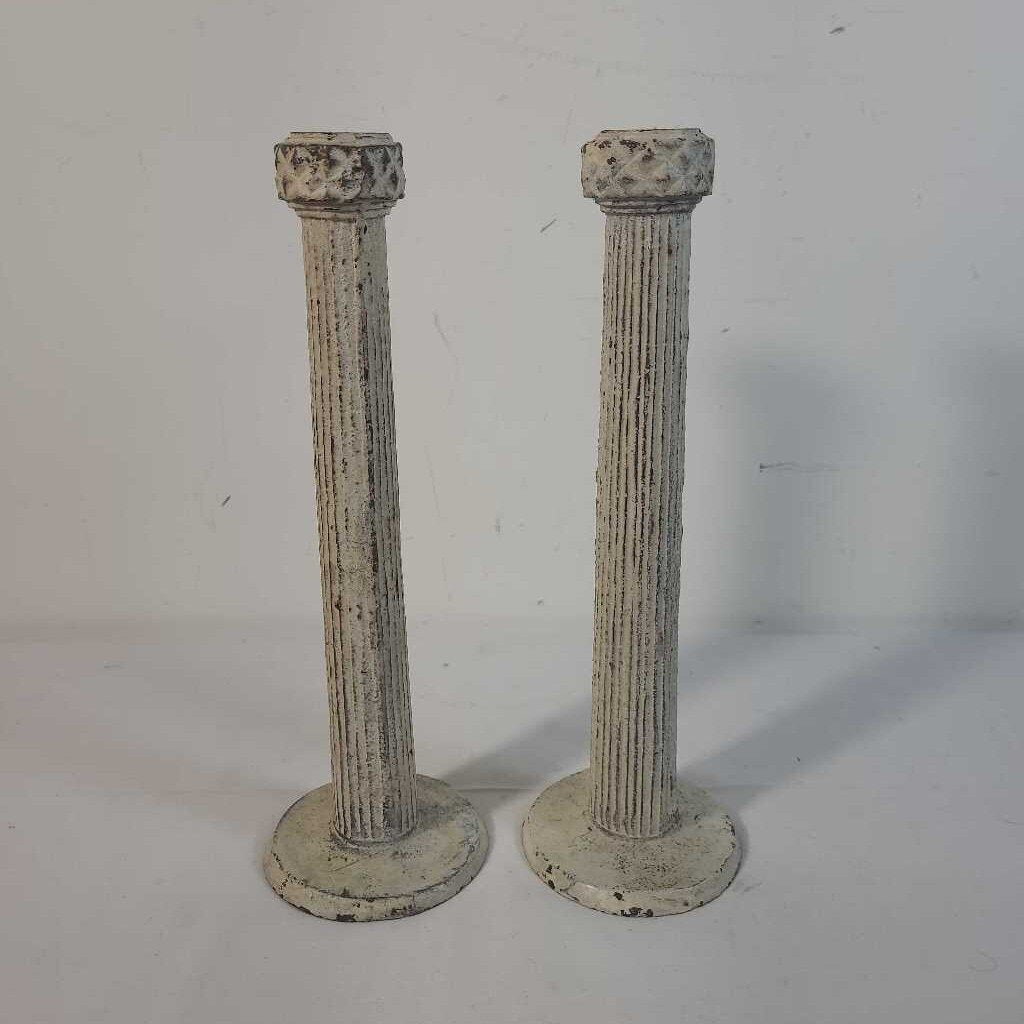 PR CAST CANDLESTICKS