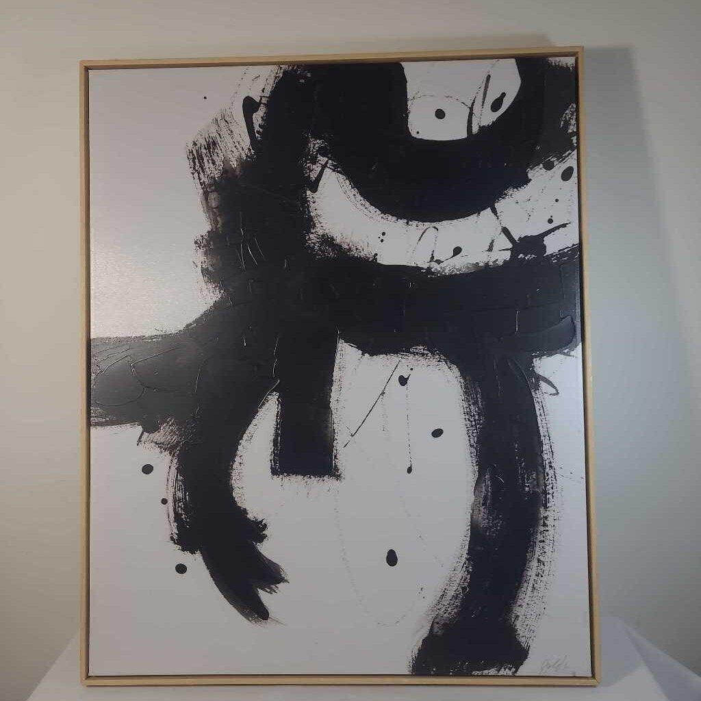 B&W FRAMED CANVAS~A