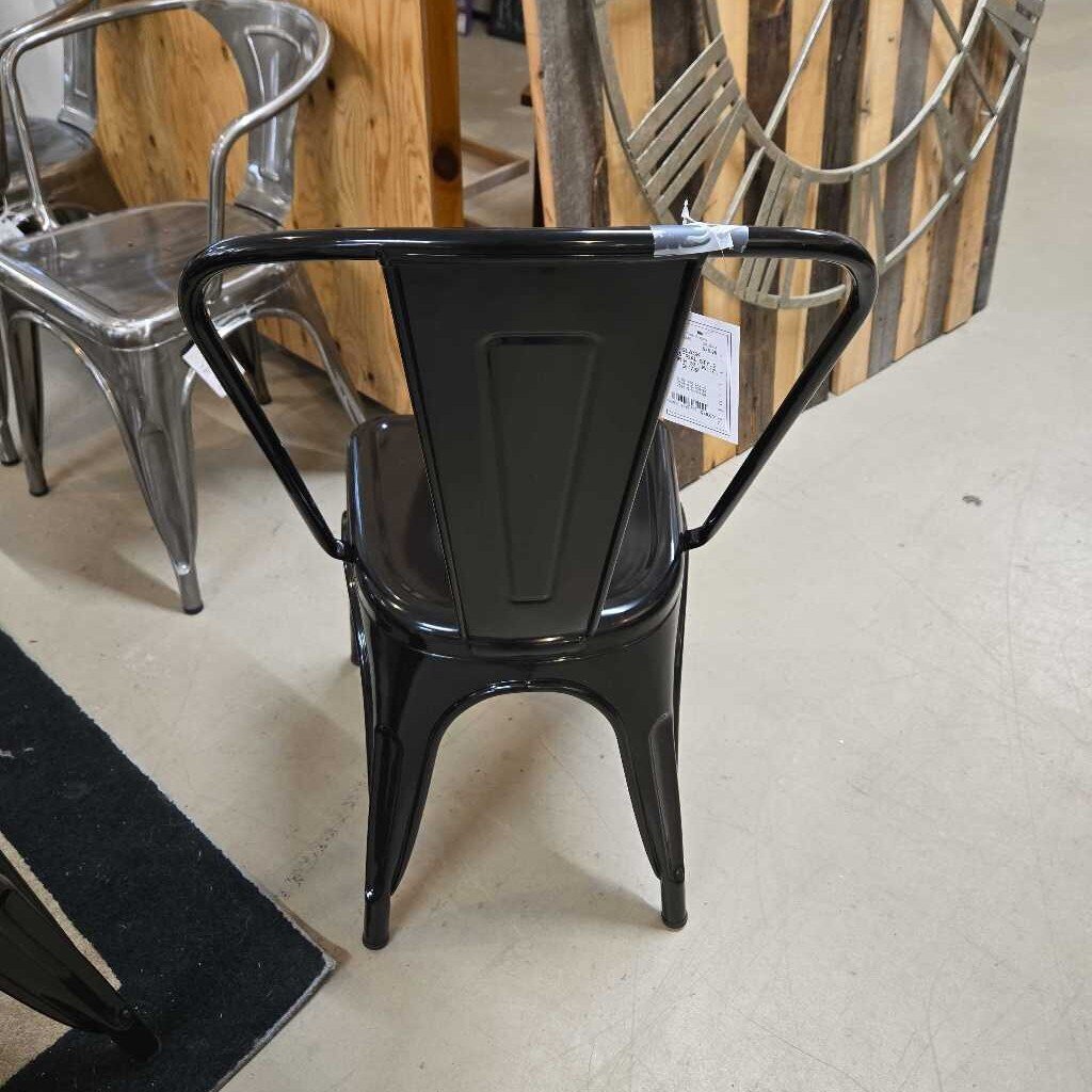 BLACK INDUSTRIAL STYLE CHAIR