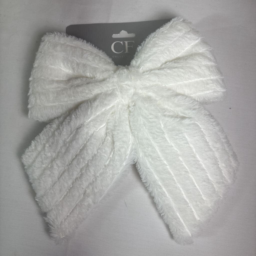 SMALL FUR BOW - WINTER WHITE