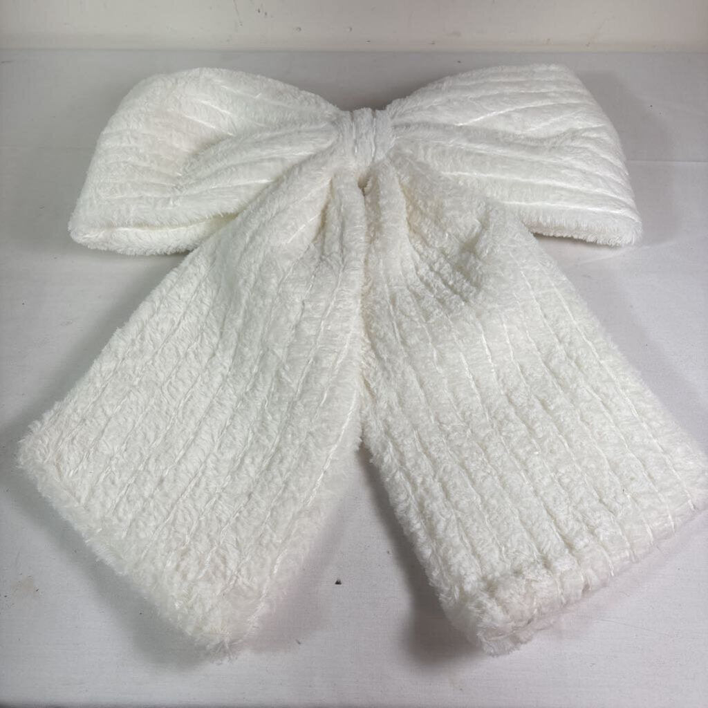 LR FUR BOW - WINTER WHITE