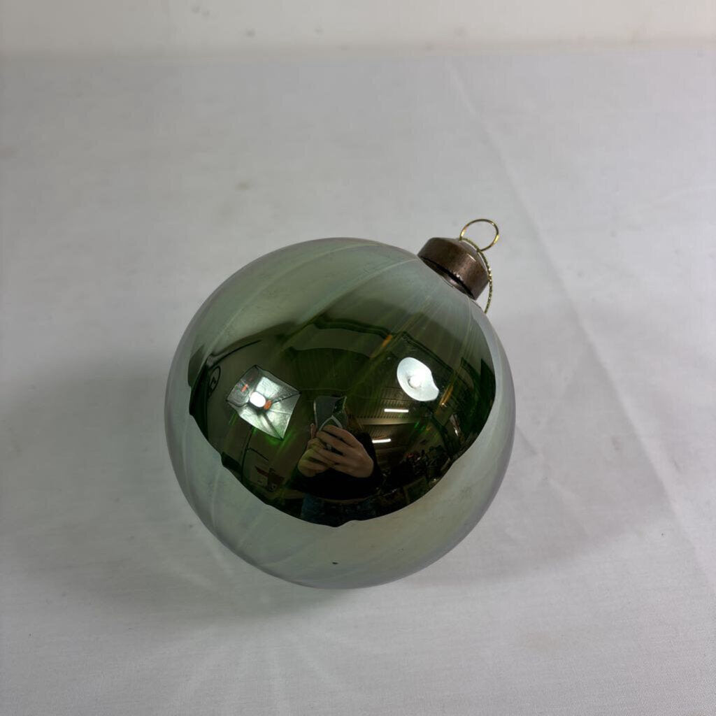 4" AQUA GREEN BALL ORNAMENT