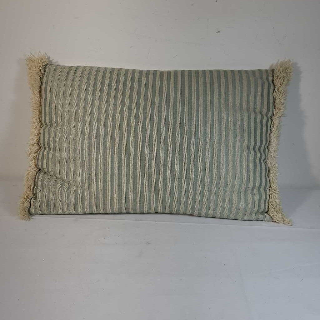 STRIPED LUMBAR PILLOW