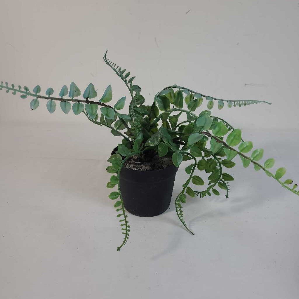 FAUX GREENERY IN POT